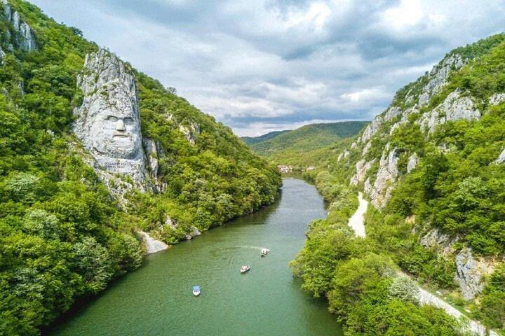 Apartman Sani Donji Milanovac Buitenkant foto